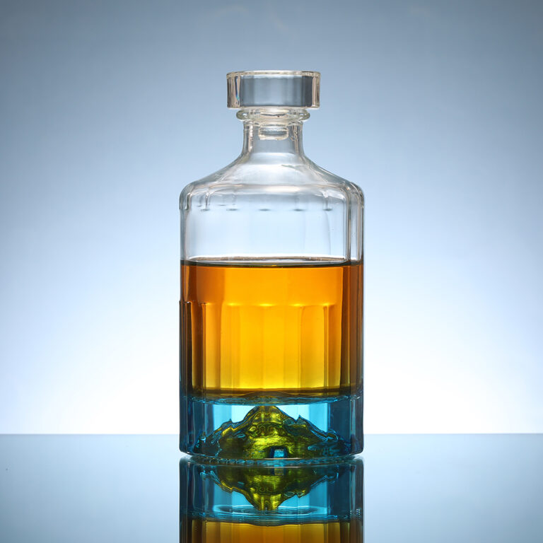 Liquor Bottle Manufacturer - Ruisheng Glass| Custom Glass Spirit Bottle